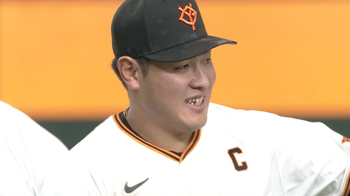 笑顔を見せる岡本和真選手(画像:日テレジータス)