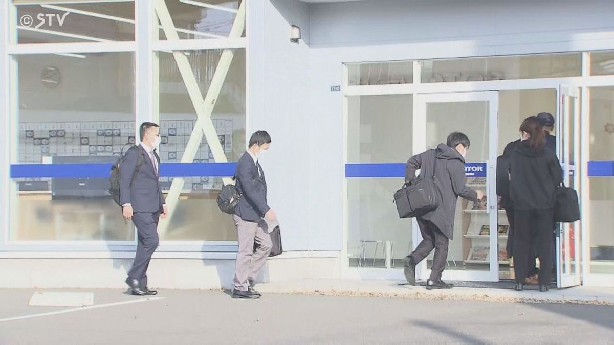 器物損壊の疑い　ビッグモーターの札幌２店舗に家宅捜索　店舗周辺の街路樹枯れる