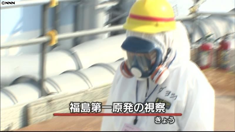 首相、福島第一原発の４号機建屋などを視察