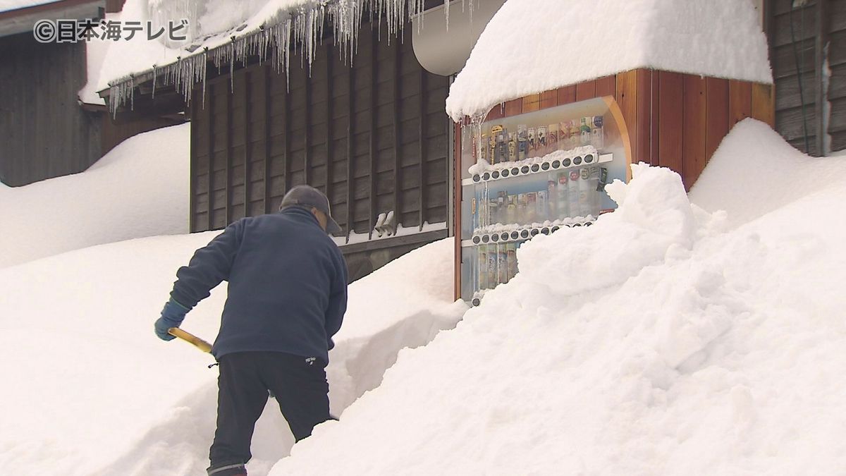 「えっ、2メートル？そんな降ったの」　2年ぶりに大山町で2メートル超えの積雪　若桜町のスキー場では絶好のウィンタースポーツ日和　鳥取県