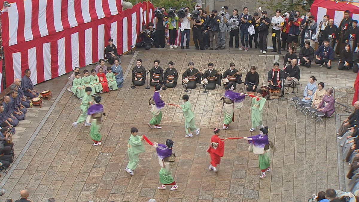 本踊の演目を一新した万才町　子ども踊には男の子も初参加　秋の大祭「長崎くんち」《長崎》