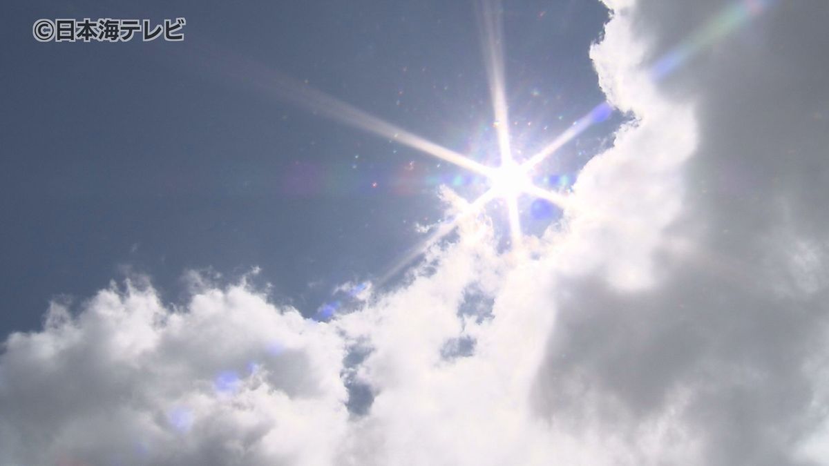 暦の上では「立秋」だけど…今後一週間も猛暑の予想　標高の高い桝水高原や日差しの厳しいビーチなどさまざまな所で過ごす人々　鳥取県　