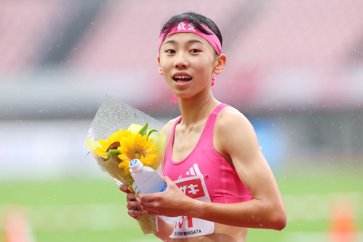 久保凛が16人のごぼう抜きで区間賞！　高校2年生の800ｍ日本記録保持者が全国高校駅伝で衝撃の走り