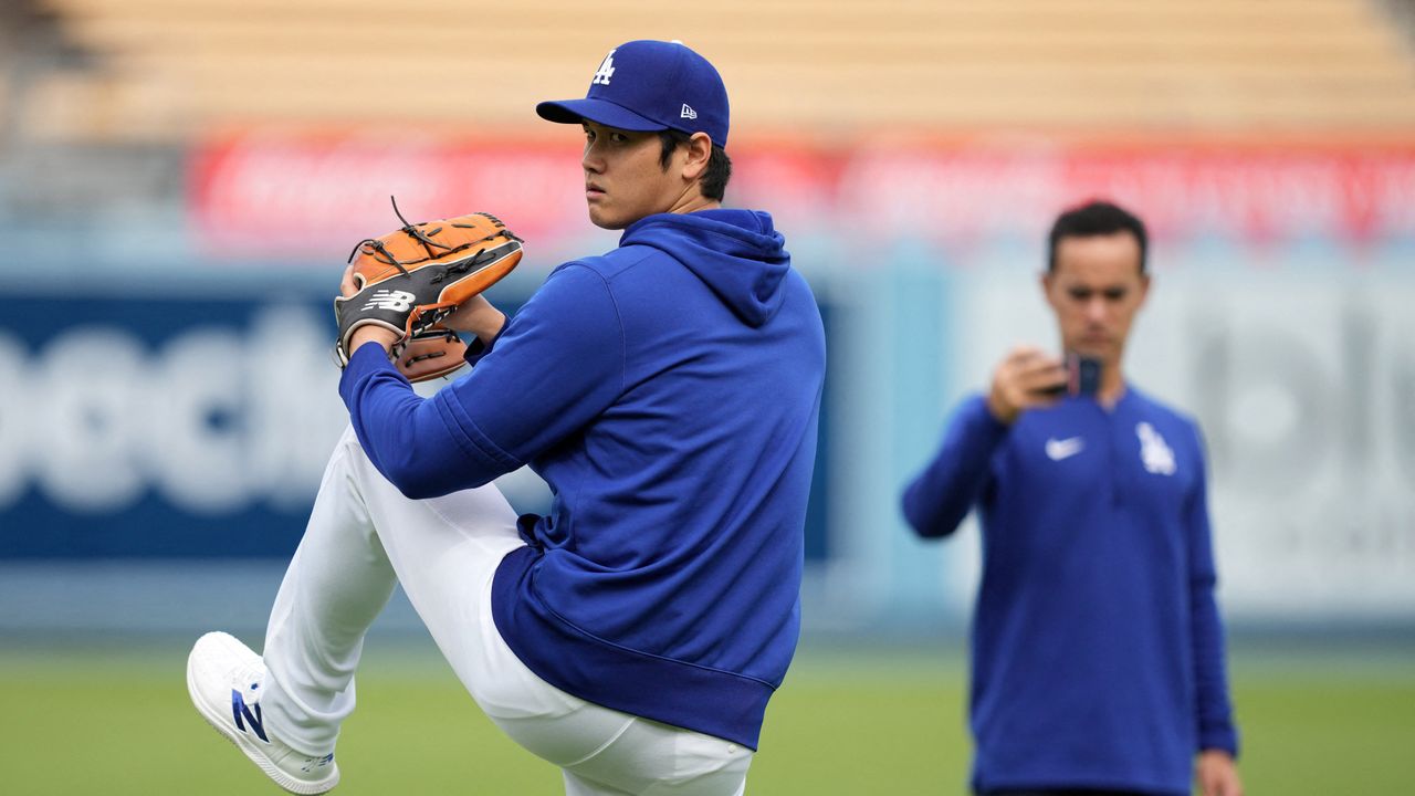 ドジャース大谷翔平 キャッチボールで暴投し「あーいやー！」と叫び