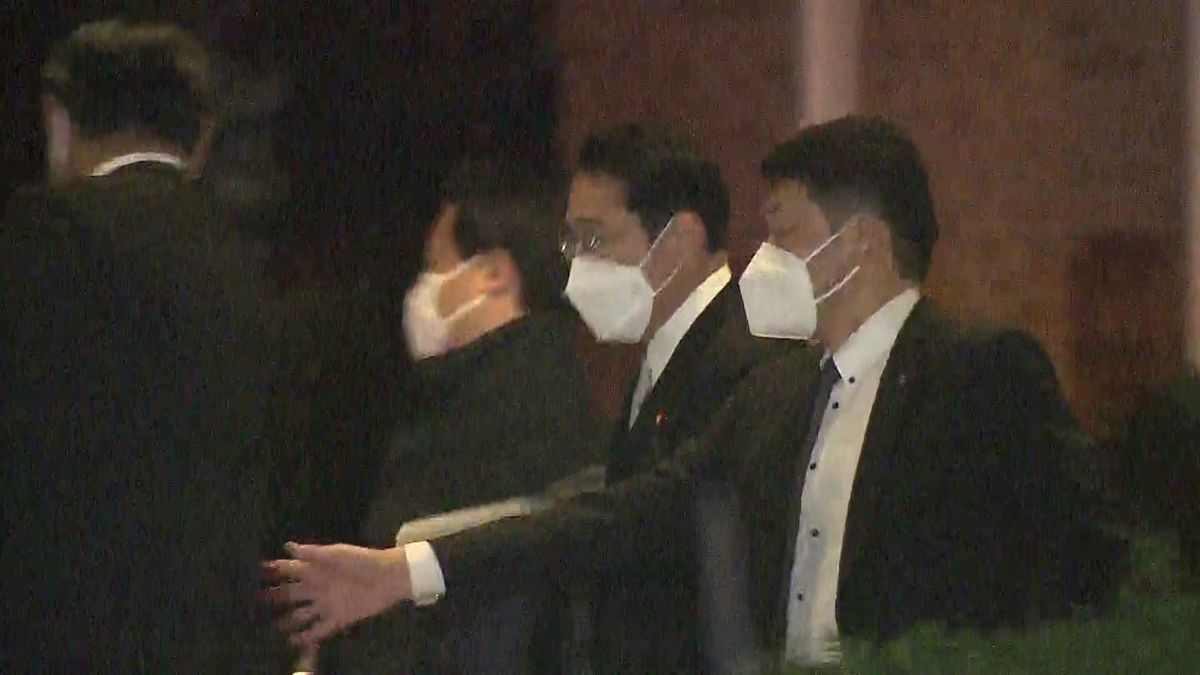 岸田首相、自民・茂木幹事長と会談 “統一教会”被害者救済法案など協議か