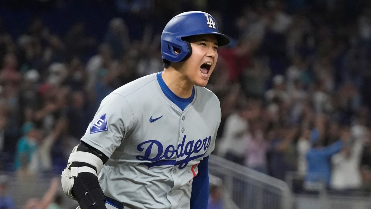 50号を放ったドジャースの大谷翔平選手(写真：AP/アフロ)