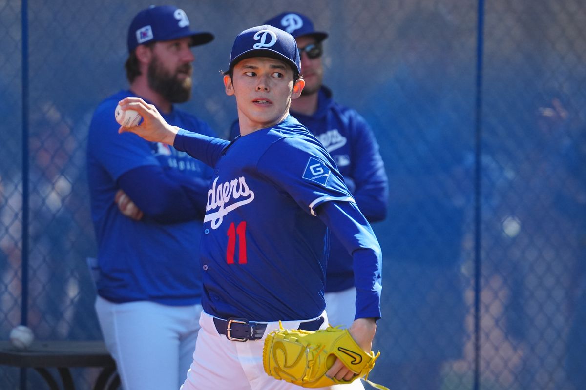 【MLB】佐々木朗希　ブルペンで直球と変化球を29球　大谷翔平の試合もベンチで観戦