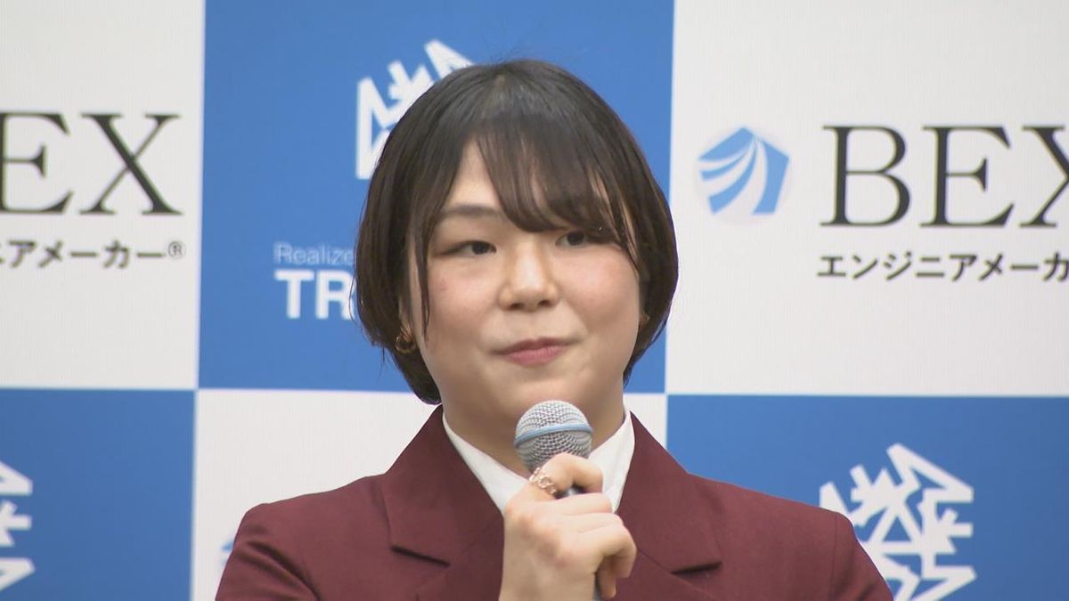 パリ五輪金メダリスト　レスリング・藤波朱理選手　地元の子どもたちにアドバイス「男女関係なくぶっ倒せ！」三重・四日市市