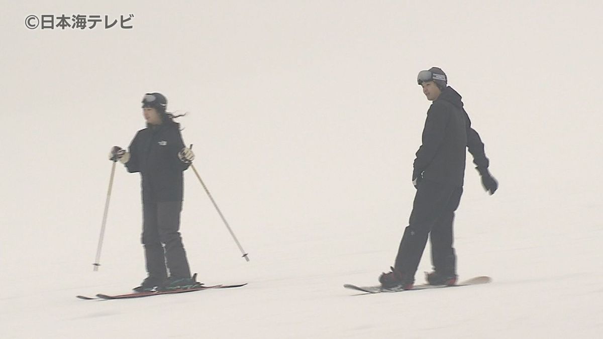 今シーズンは安定的に積雪があるゲレンデ　平日でも山陰のスキー場はにぎわい見せる　鳥取県大山町