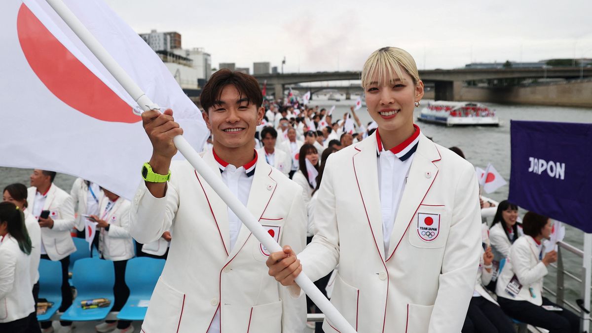 【パリ五輪】開会式旗手の半井重幸は「本当に楽しかった」　江村美咲は「感謝の気持ちをプレーで出し切りたい」