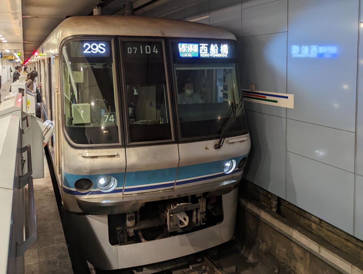 東京メトロ東西線　東陽町～西船橋間で運転再開　台風7号の影響で午前10時半ごろから運転見合わせ