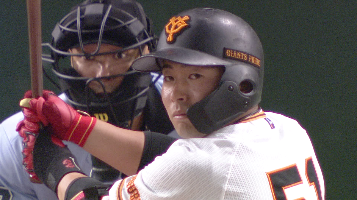 プロ初打席に臨む浅野翔吾選手(画像:日テレジータス)