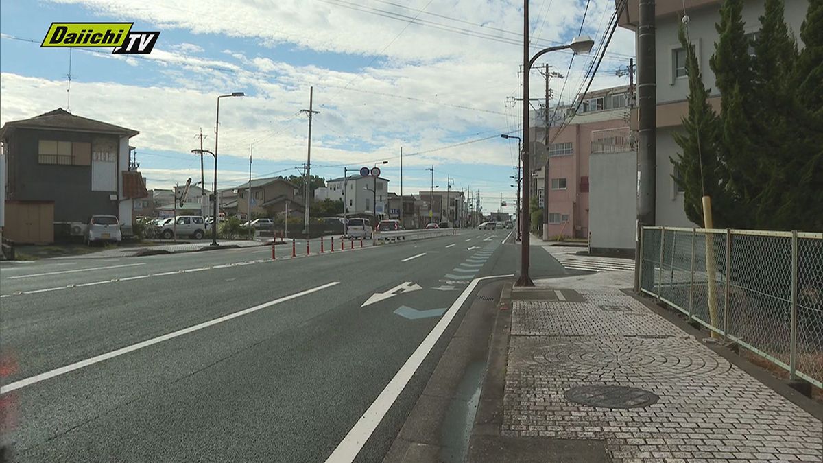 交差点でタクシーと衝突　自転車の男性が重体　浜松市中区　１０日未明