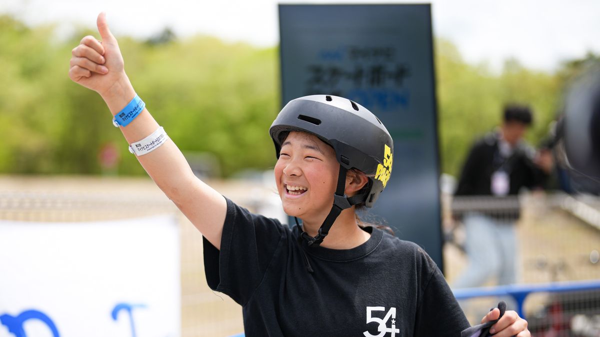 日本オープンで優勝し笑顔の長谷川瑞穂選手(写真:アフロスポーツ)

