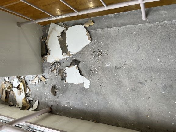 文化祭の練習中に天井の一部が落下　重さ3.5キロの石こうボード　中学校の武道場　生徒にケガなし　北九州市
