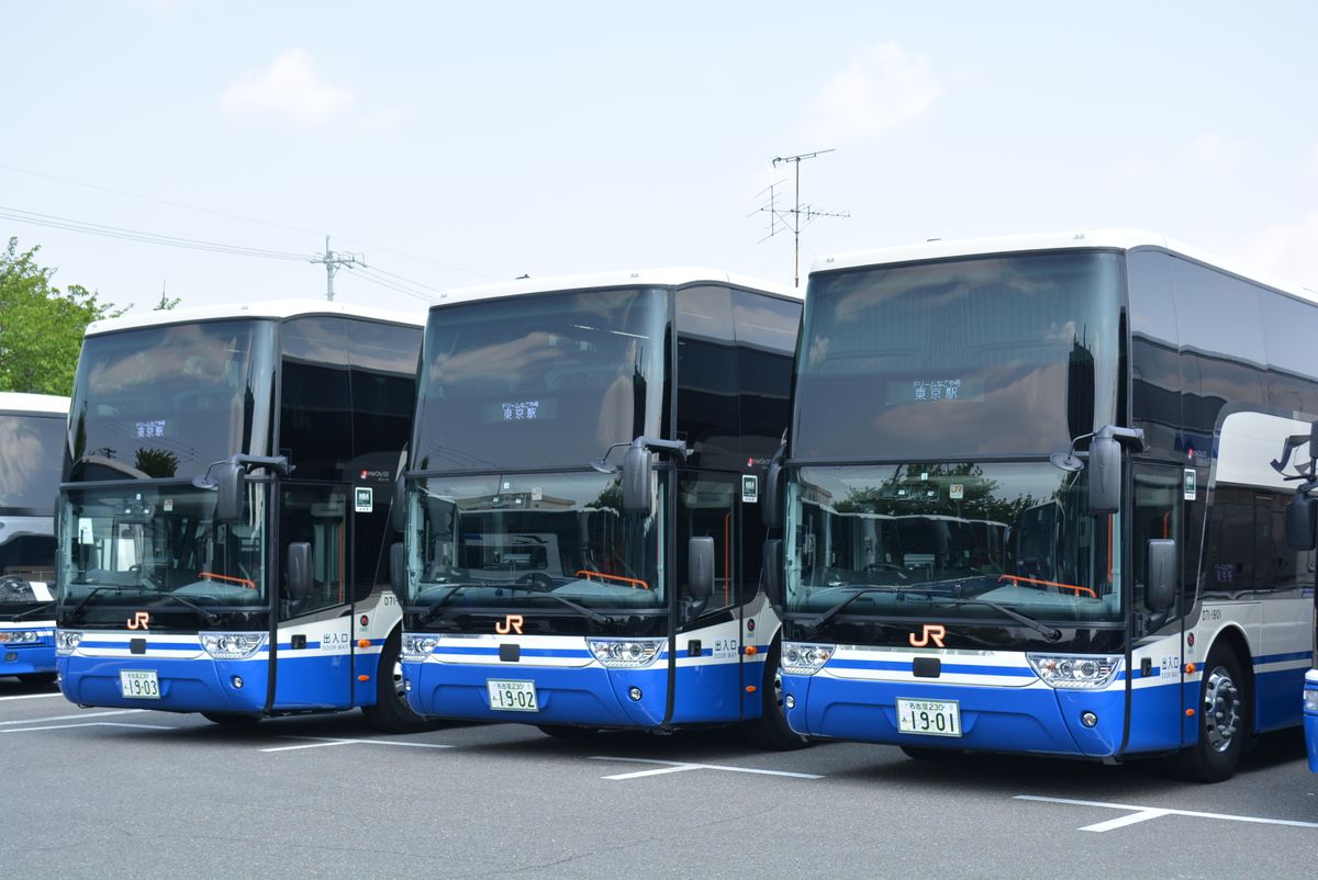 高速バスの運転手は19歳!! JR東海バスで初登用 「拡大するニーズに対応」　11月からデビュー｢運転手を目指したきっかけはバス事故｣　法改正で若い世代も『大型二種免許』を取得できる時代へ