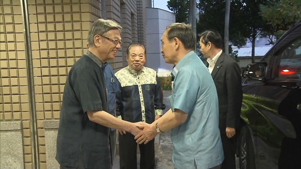 沖縄・翁長知事「歓迎しながら承った」