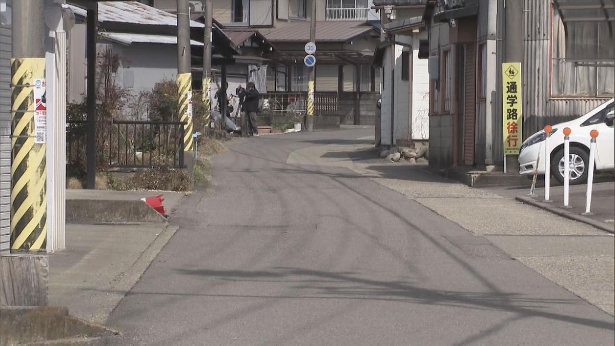 ひき逃げか　路上で倒れていた女性(95)死亡　岐阜・美濃市