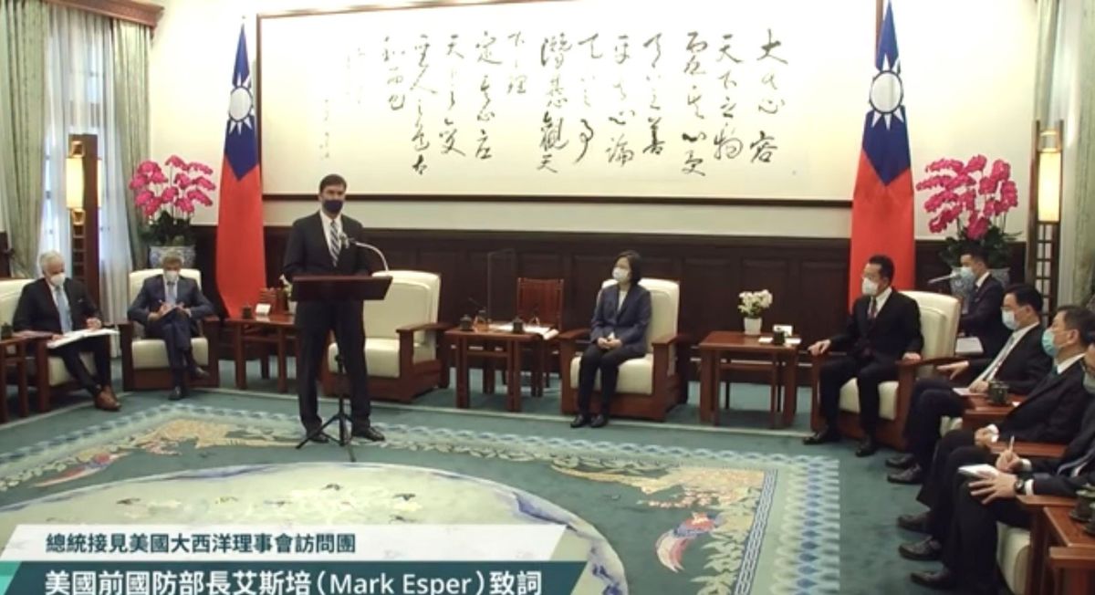 台湾訪問の米前国防長官「最大の脅威はロシアではなく中国」蔡英文総統と会談