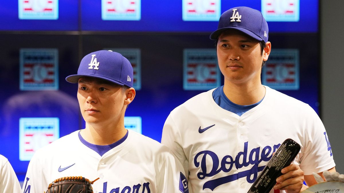 ドジャース・山本由伸投手と大谷翔平選手（写真：日刊スポーツ/アフロ）