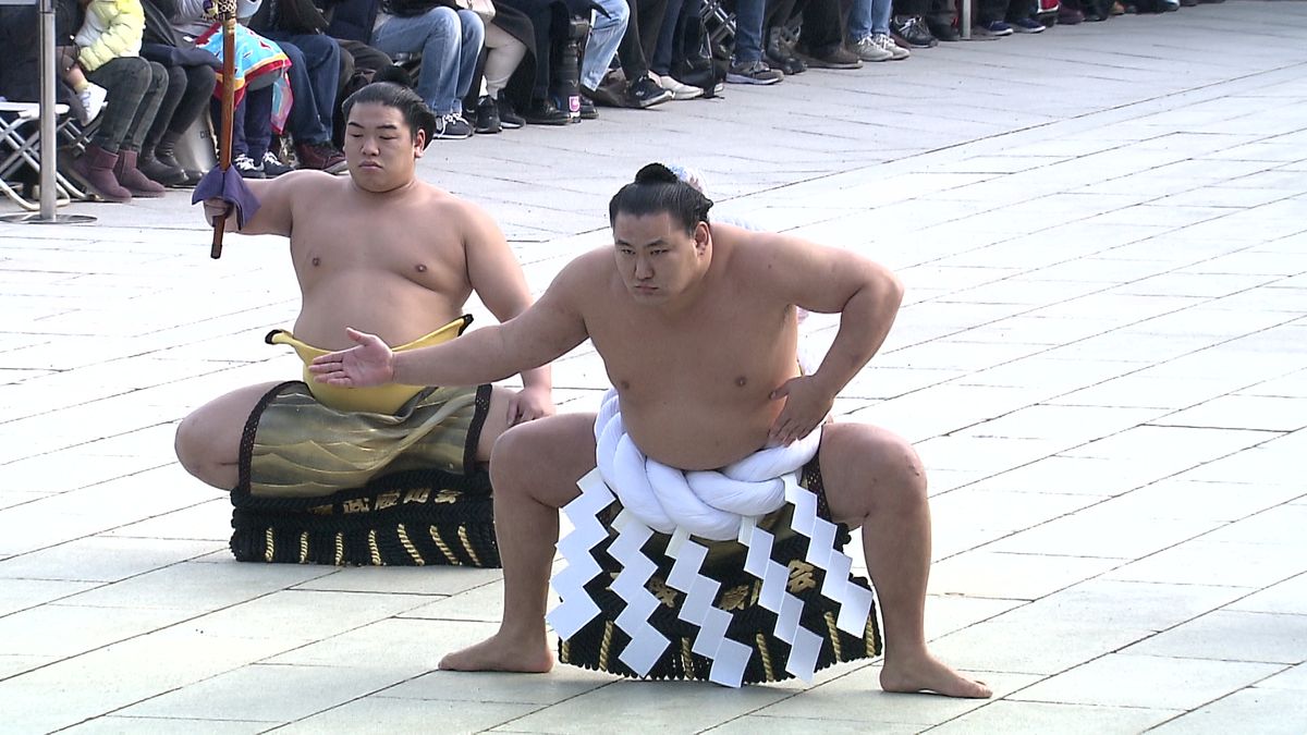 【大相撲】新横綱・豊昇龍が土俵入り　叔父・朝青龍の視線に「緊張しました」