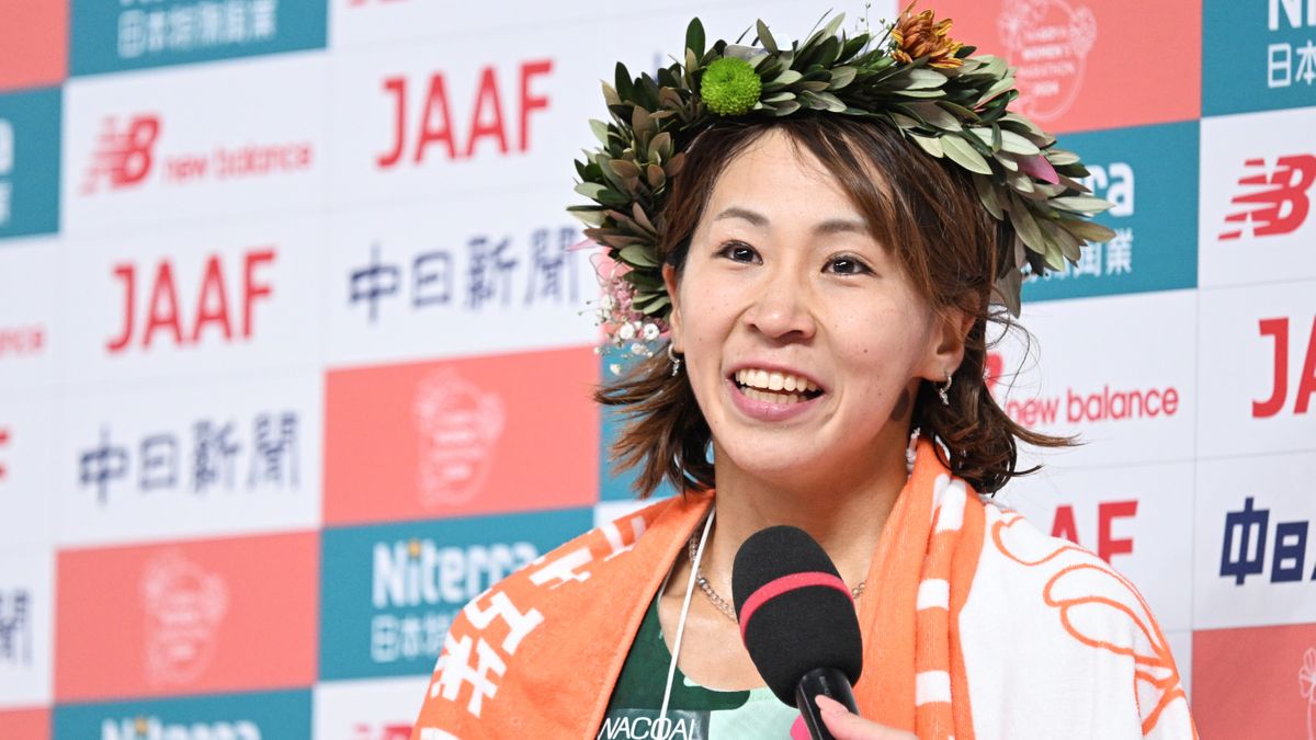 名古屋ウィメンズマラソンを制した安藤友香選手(写真：松尾/アフロスポーツ)