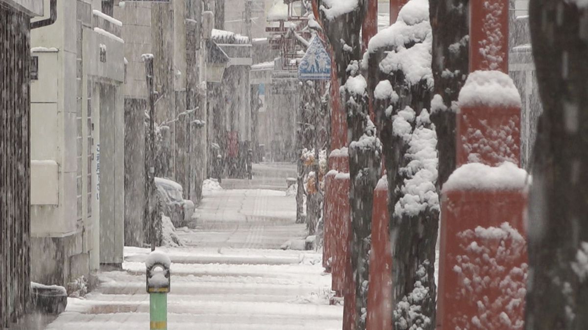 上空に強い寒気の影響　飯山市内で３センチの積雪を記録　野沢温泉１４センチ　信濃町で６センチの積雪　冬型の気圧配置は次第に緩む見通し【長野】