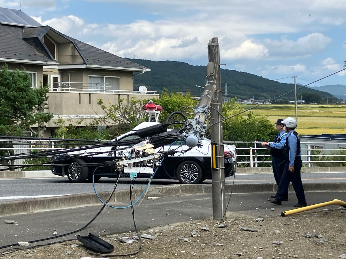 ユニック車が衝突 電柱が折れて通行止めに 国道１０８号　ケガ人の情報なし＜宮城・石巻市＞