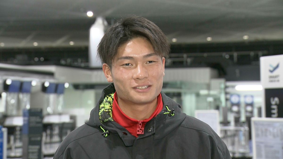 福田師王がドイツへ出発　高校選手権の銅メダルと共に「早くプレーして点を決めたい」ボルシアMGには日本代表・板倉