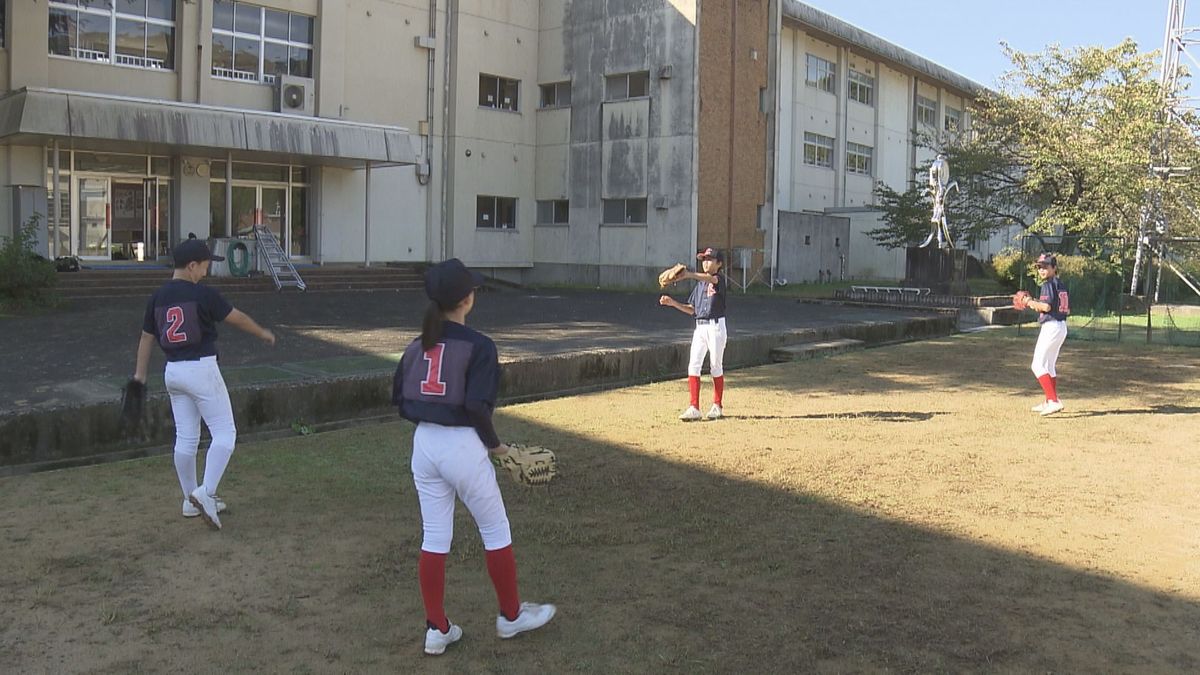 部員不足の中学野球部　スポーツの日、OBの協力で親善試合　過疎の町に響き渡る温かな声援　福井県池田町