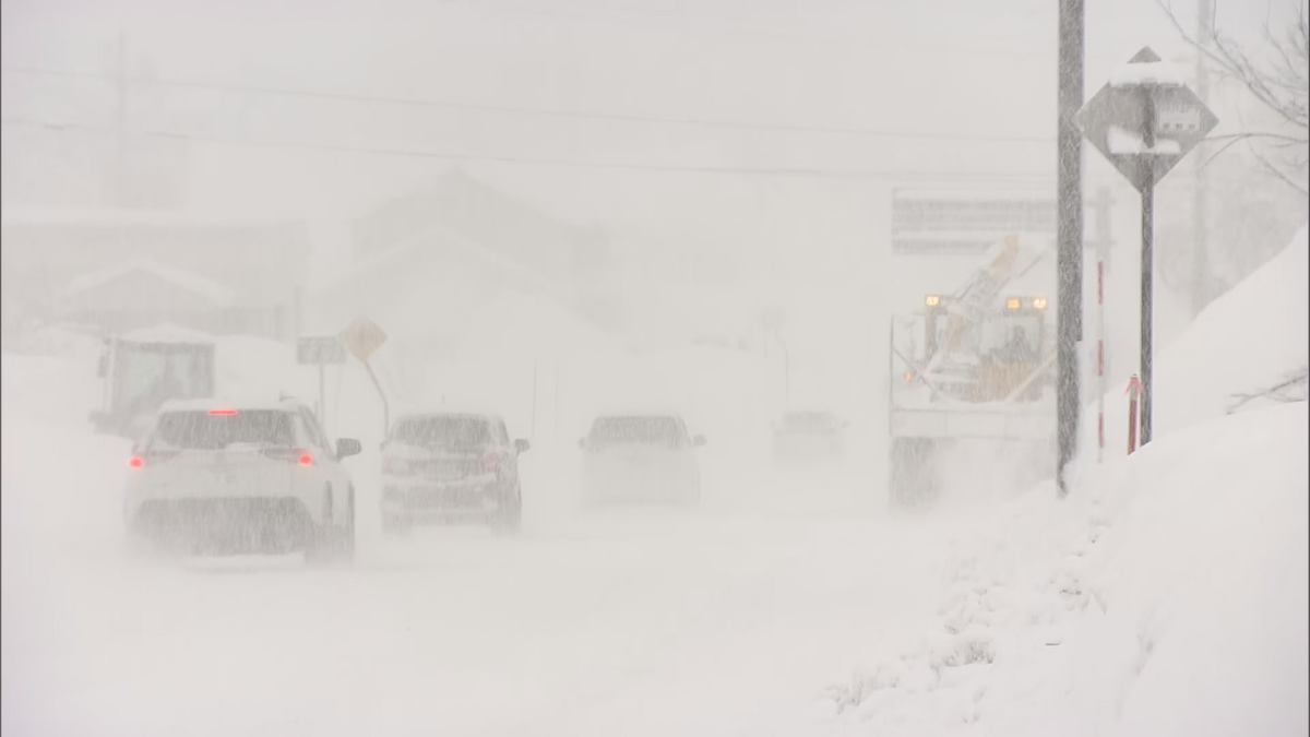 強い寒気の影響　18日夕方から19日明け方にかけ再び断続的に強い雪　19日正午までの24時間予想降雪量　中野飯山地域で40センチ、長野地域山沿いと大北地域山沿い30センチ