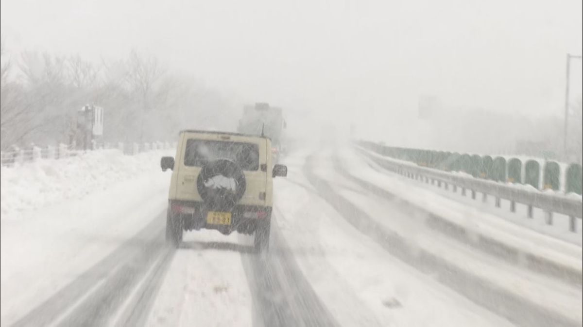 【大雪の影響】国道や高速道路で広範囲に通行止め　5日午後8時40分から関越道・日東道・北陸道など《新潟》