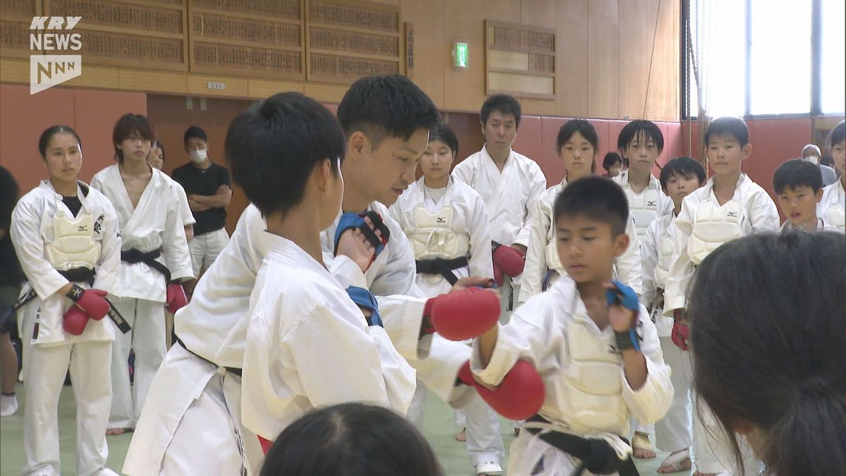 空手五輪銅メダリスト荒賀龍太郎さんが指導 周南で組手セミナー