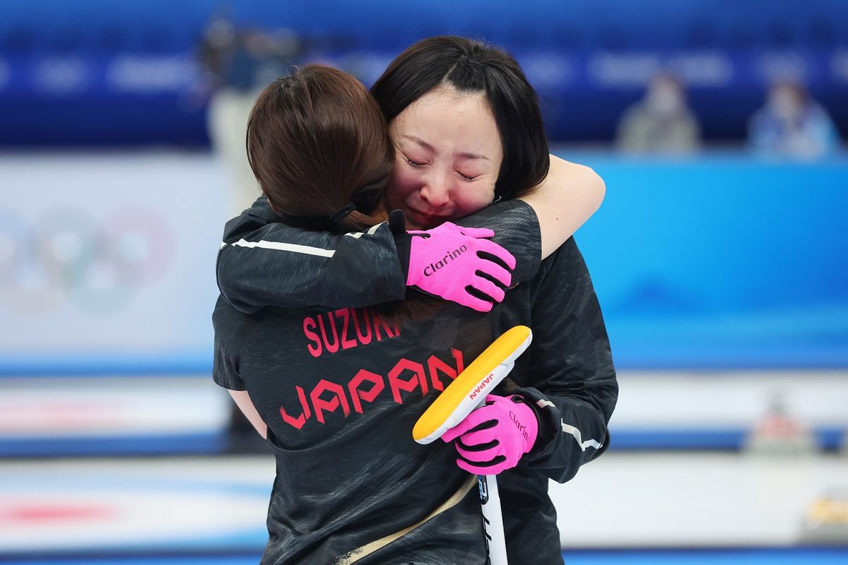 カーリング藤澤五月のピンクの手袋は、あの意外なメーカーに特注したものだった！