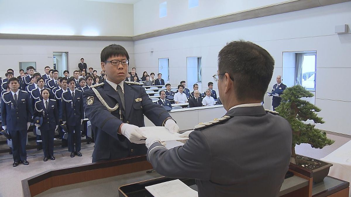 新人警察官30人が新たなスタート　大分県警察学校で卒業式「全身全霊で職務に努める」