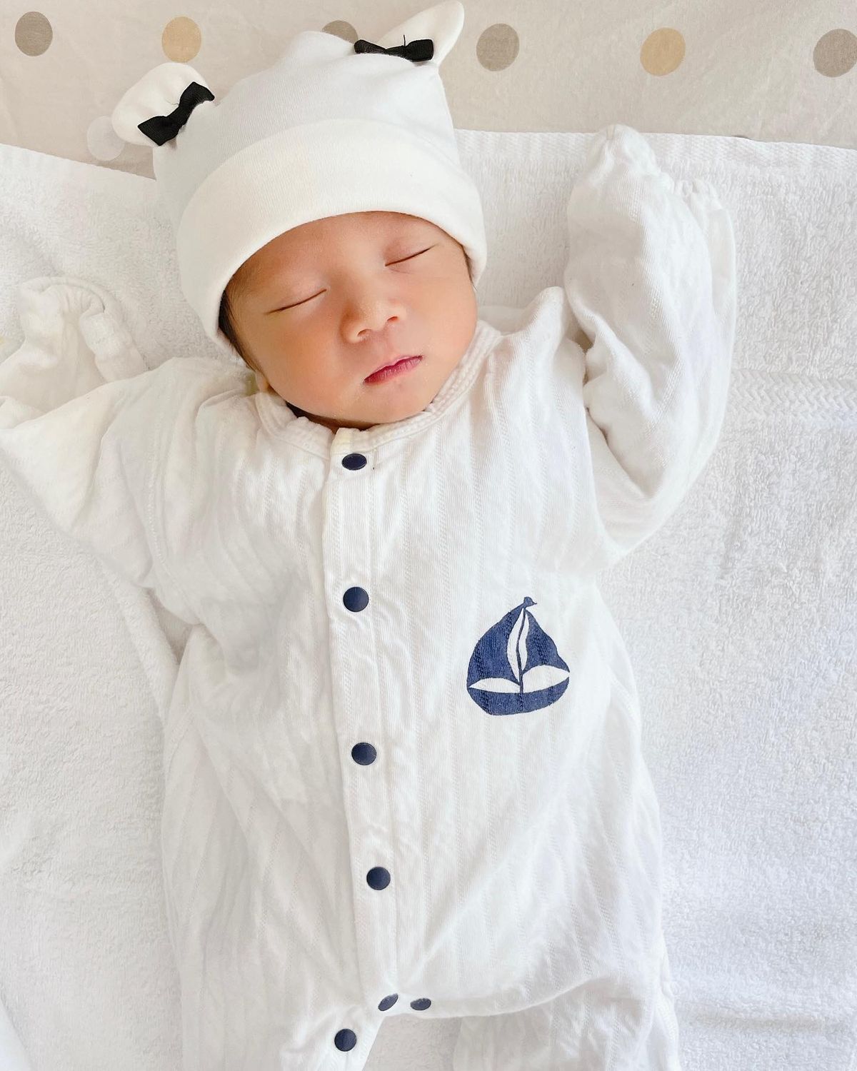 平愛梨、第4子男児が令和5年5月5日生まれと明かす　「1番PAPAに似てる」　