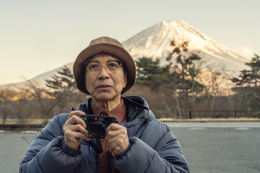 ビジネスホテルに長期滞在する宿泊客・村上を演じる小日向文世さん