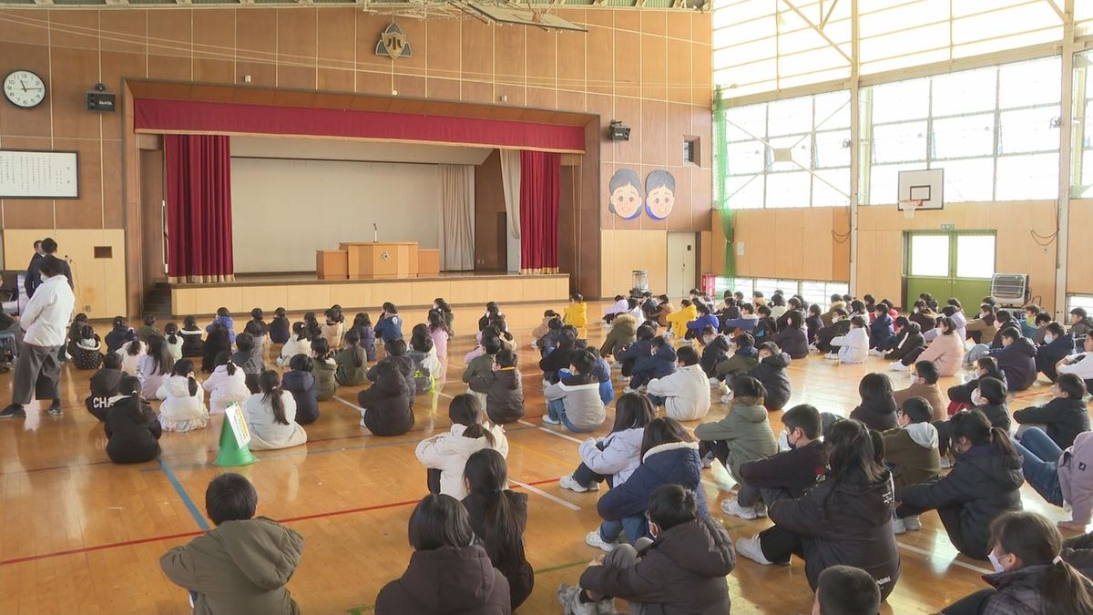 「運動会がんばった」　山形県内の小中学校で終業式　冬休みへ