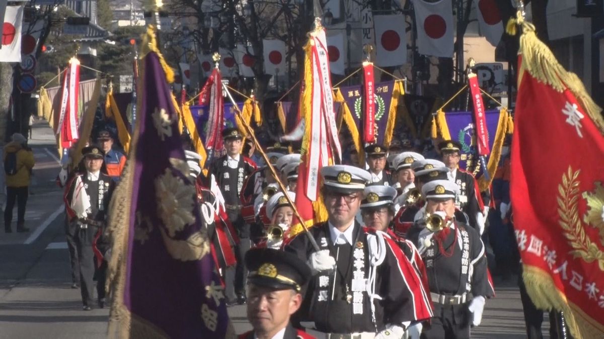 「魅力ある消防団を目指して…」　松本市で消防出初式　消防団員約600人が市街地を行進し士気を高める【長野】