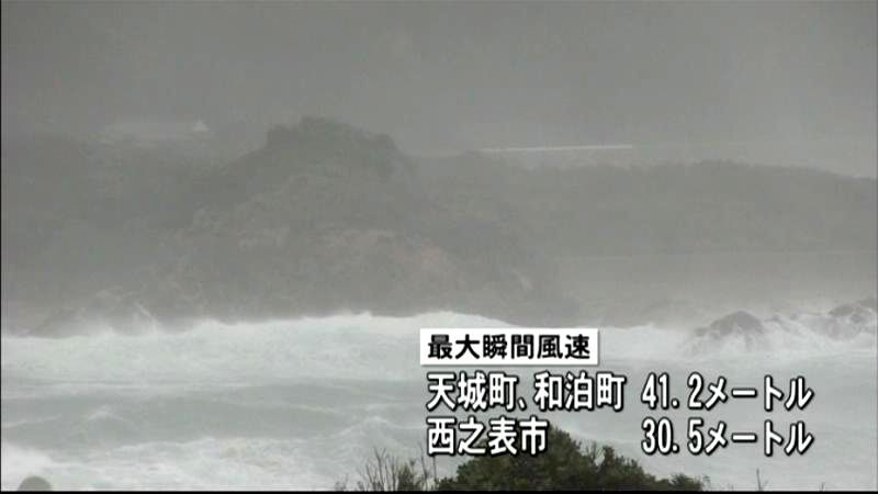 台風１９号　強風域の鹿児島県で６人ケガ