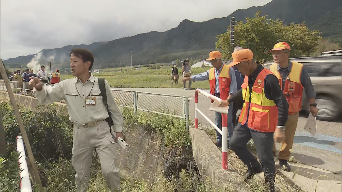 「クマが出没した時…緊急捕獲の判断は…」松川村でクマ緊急対応訓練　女性２人がクマに襲われ大けが