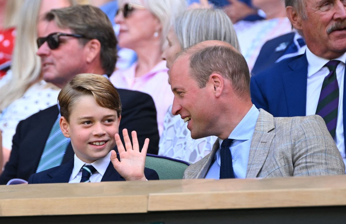ウィンブルドンを観戦したジョージ王子とウィリアム王子(写真:AFP/アフロ)
