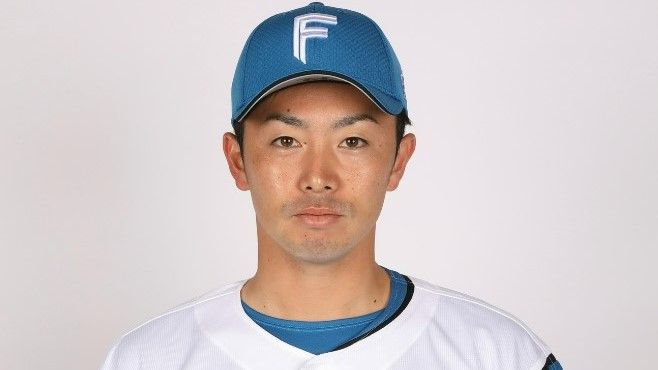 日本ハム・谷内亮太がバスターエンドラン失敗で併殺打　チャンス逃す