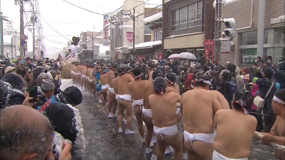 今年の米の相場は…奇祭「大俵引き」　福島