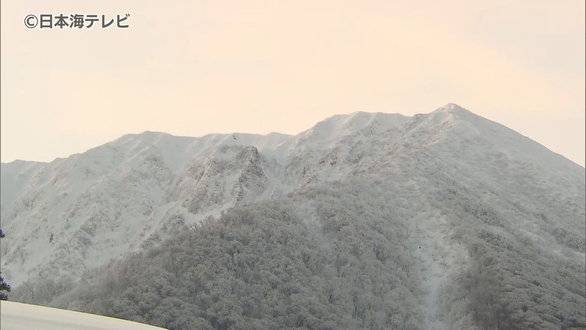 【続報】大山で遭難の20代男性2人　警察の救助隊と共に下山　鳥取県