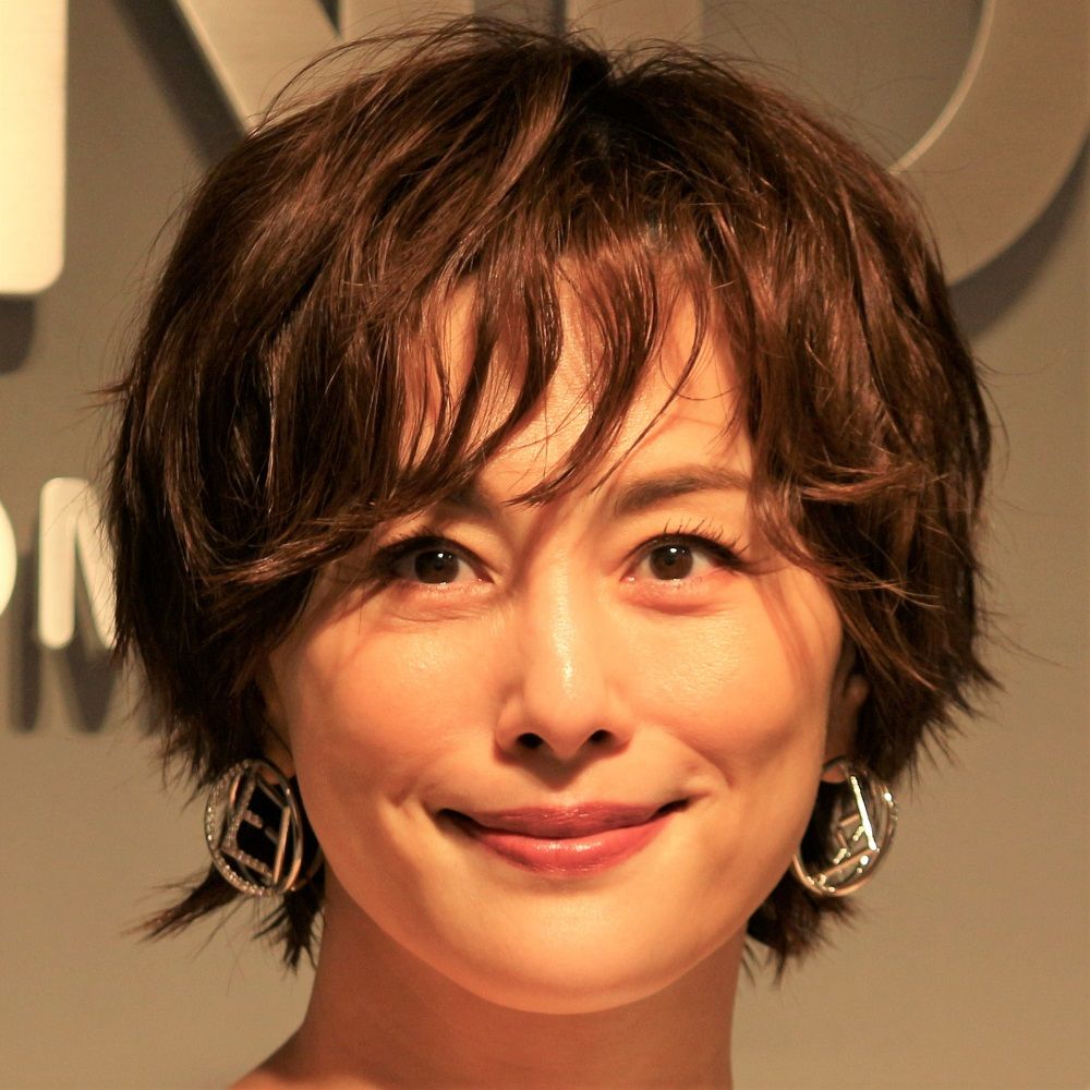 俳優の米倉涼子さん