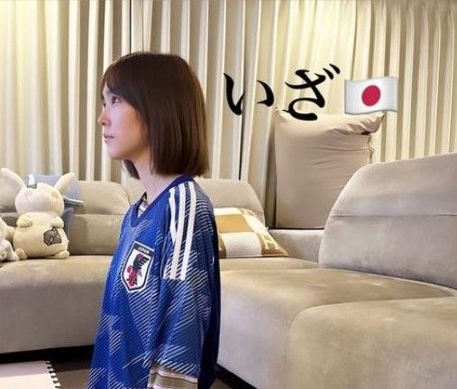 桐谷美玲、ユニホーム姿で応援　日本の勝利に歓喜「やったー！！！！」