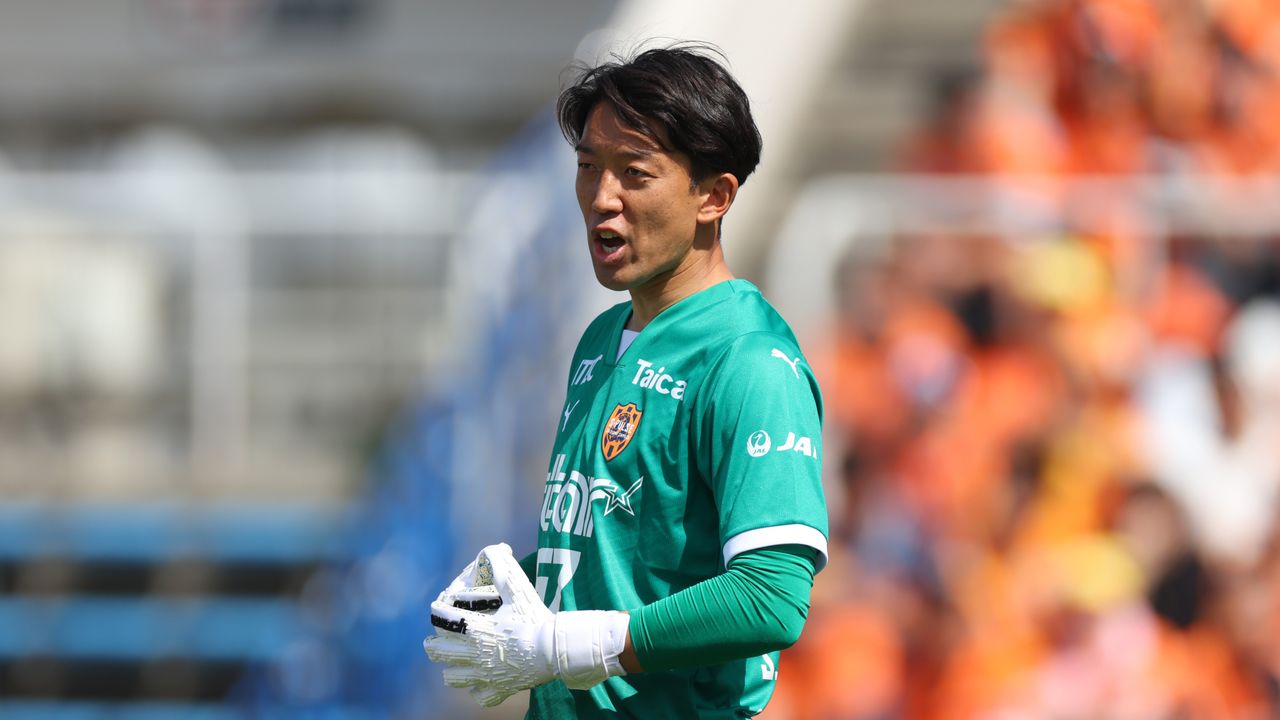 清水を退団のGK権田修一  1年前に今季限りと告げられたことを明かす「後悔させるような活躍を」セレモニーで決意（2024年11月10日掲載）｜日テレNEWS NNN