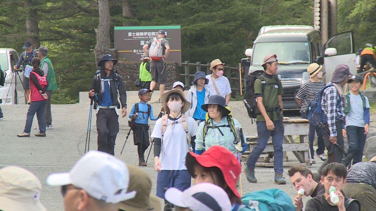 富士登山に予約システム 5月から導入 「あまりに唐突」関係者は反発 山梨県