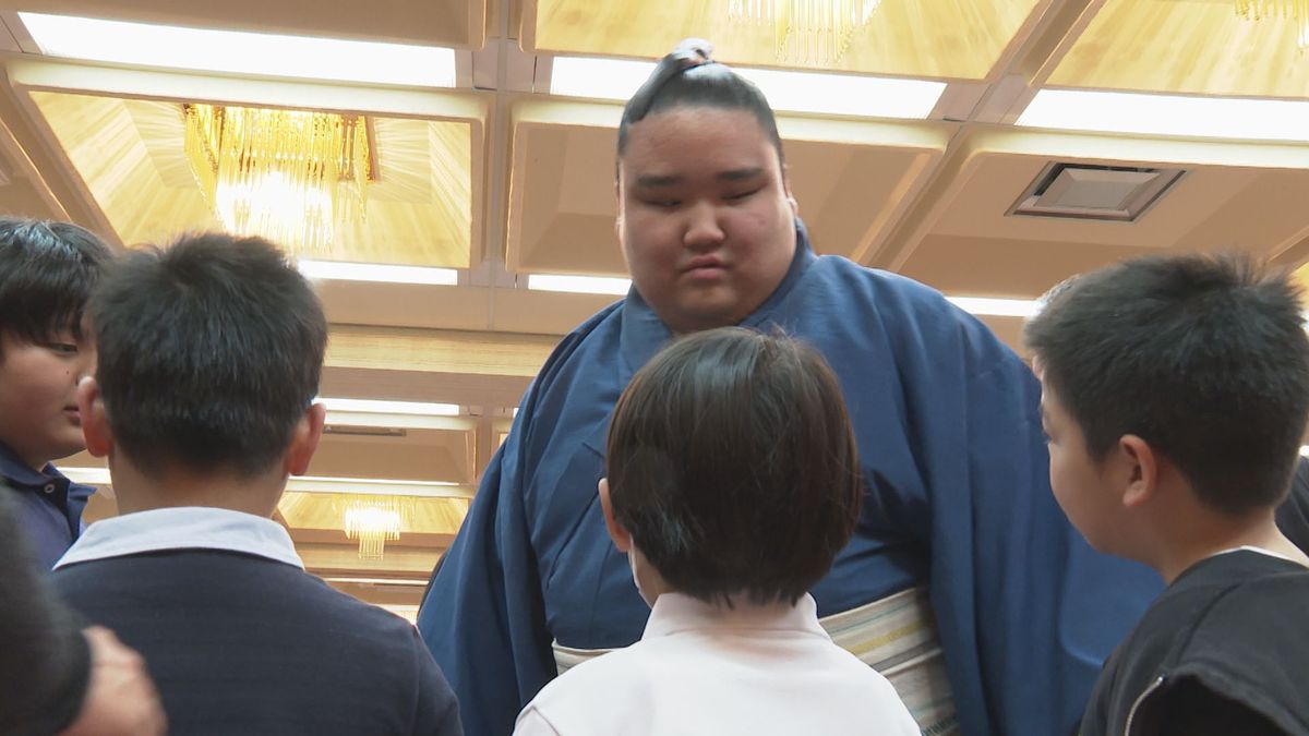 「野村町で相撲を続けて良かった」春場所で幕下優勝！新十両の風賢央が地元凱旋